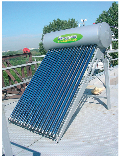 Rys. 8. Rurowy, próżniowy kolektor słoneczny zintegrowany ze wstępnym akumulatorem ciepła